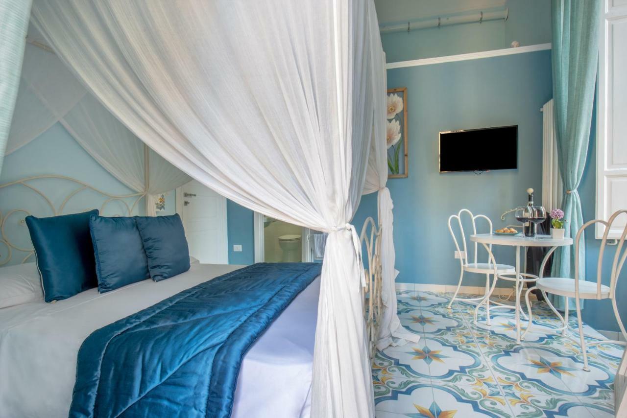 Regina Elena Bed & Breakfast Naples Exterior photo